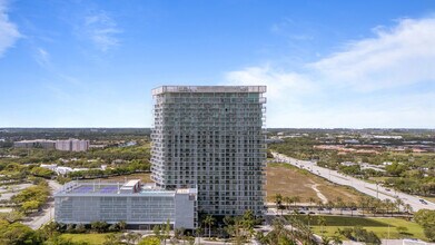 2000 Metropica Way, Unit #2504 in Sunrise, FL - Building Photo - Building Photo