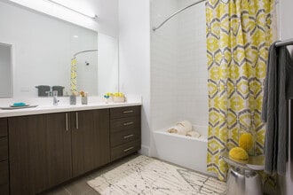 150 S Taaffe St in Sunnyvale, CA - Building Photo - Building Photo