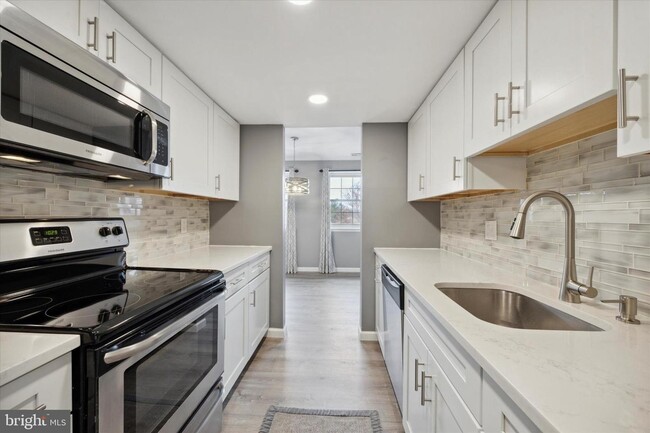 property at 216 Holly Dr