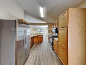 16027 Dorchester Blvd in Clermont, FL - Foto de edificio - Building Photo