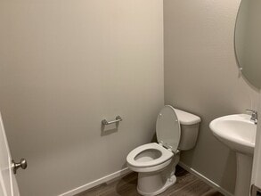 9452 N Chestnut St in Camas, WA - Building Photo - Building Photo