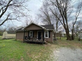 6202 Robert Haston Rd in Murfreesboro, TN - Building Photo