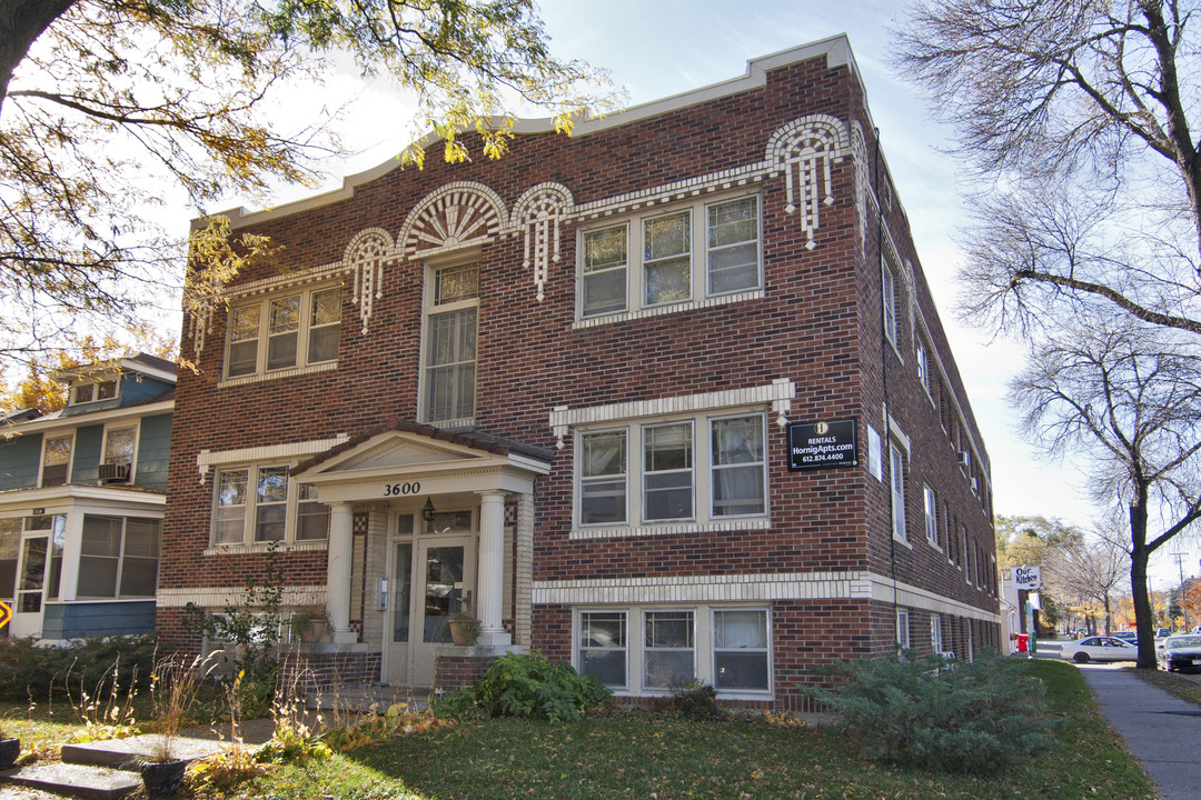 3600 Aldrich Ave S in Minneapolis, MN - Building Photo