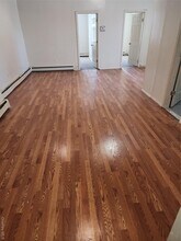 173-17 Jamaica Ave in Queens, NY - Building Photo - Building Photo