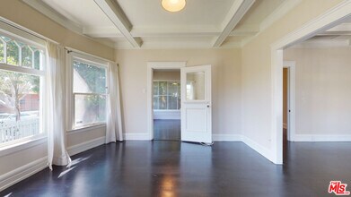 427 Sunset Ave in Los Angeles, CA - Building Photo - Building Photo