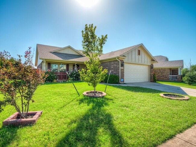 2741 Lerkim Ln in Norman, OK - Foto de edificio - Building Photo