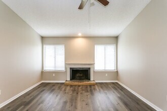 40 Wicklow Cir in Palm Harbor, FL - Building Photo - Building Photo
