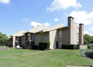 Broadstone in Tyler, TX - Foto de edificio - Building Photo