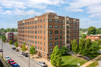 Echo in St. Louis, MO - Building Photo - Building Photo