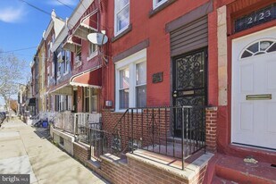 2125 N 28th St in Philadelphia, PA - Building Photo