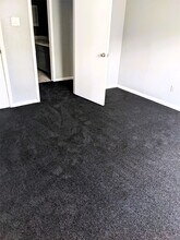 8421 Hearth Dr in Houston, TX - Foto de edificio - Building Photo