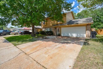 12335 Haroldson Forest Dr in Houston, TX - Building Photo - Building Photo