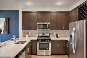 One William in Englewood, NJ - Building Photo