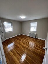 65 Arcadia Rd in Hackensack, NJ - Foto de edificio - Building Photo