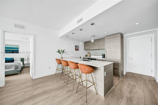 1300 S Miami Ave in Miami, FL - Foto de edificio - Building Photo