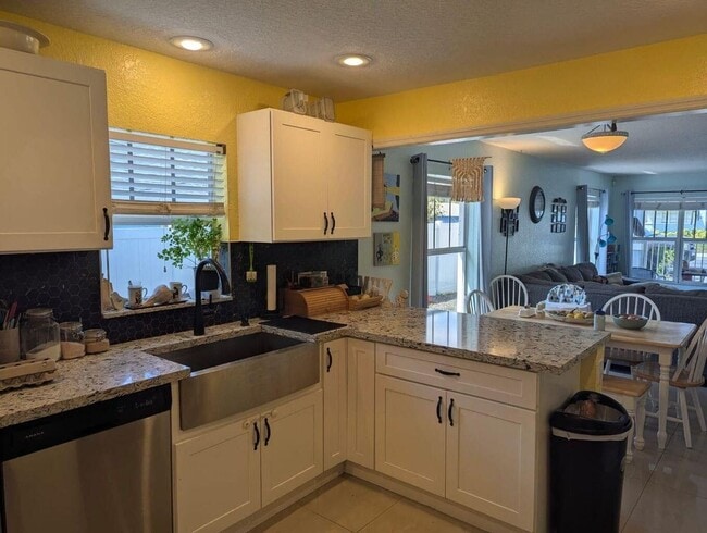 property at 1006 22nd St