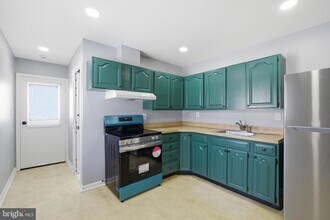 444 Carrollton Dr in Frederick, MD - Building Photo - Building Photo