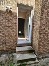 282 Forest Run Blvd in Vaughan, ON - Building Photo - Building Photo