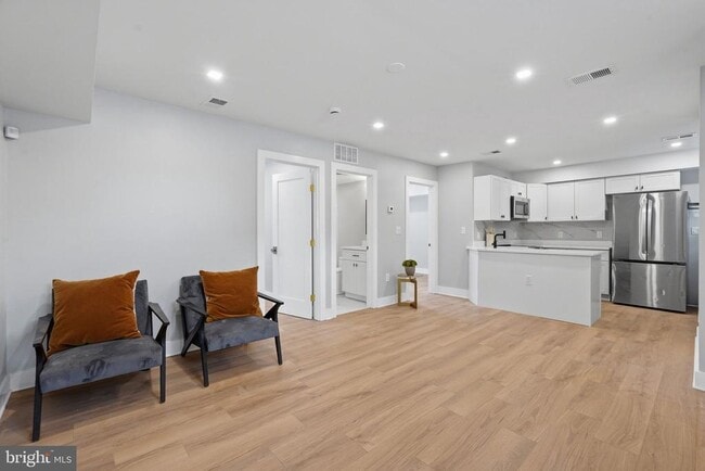 1301 Somerset Pl NW in Washington, DC - Building Photo - Building Photo