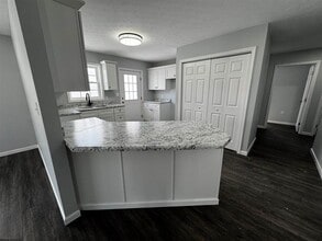 156 Montgomery Rd in Weston, WV - Building Photo - Building Photo