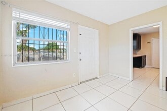 1060 Opa-locka Blvd in Opa Locka, FL - Building Photo - Building Photo