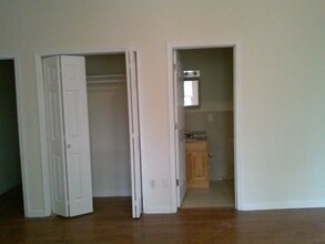 4224 Spruce St in Philadelphia, PA - Foto de edificio - Building Photo