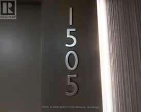 505 Webb Dr in Mississauga, ON - Building Photo - Building Photo