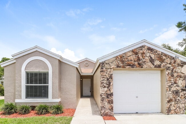 property at 1810 Coyote Pl
