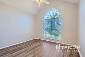 4649 Devonshire Dr in Grand Prairie, TX - Building Photo - Building Photo