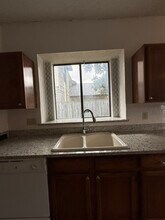 7170 Valley Trails in San Antonio, TX - Building Photo - Building Photo