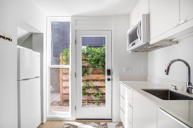 3943 NE Mallory Ave in Portland, OR - Building Photo - Building Photo