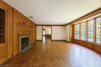 7 Norcroft Rd in Essex Fells, NJ - Building Photo - Building Photo