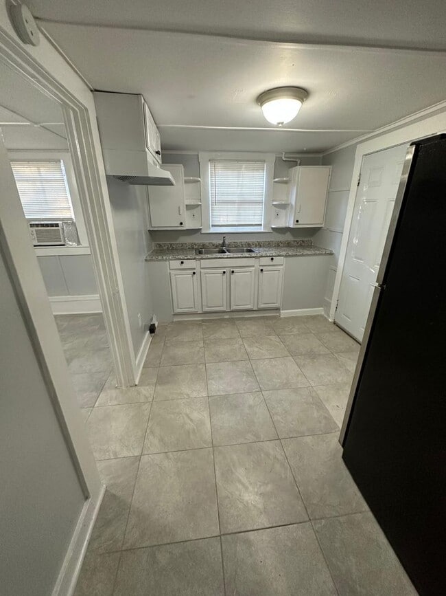 property at 136-138 E 5th St