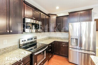 5928 Aldridge Dr in Whitestown, IN - Foto de edificio - Building Photo