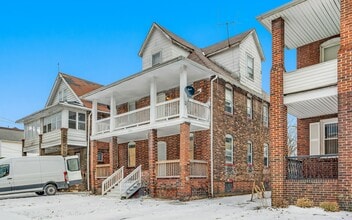 15322 Yorick Ave in Cleveland, OH - Foto de edificio - Building Photo