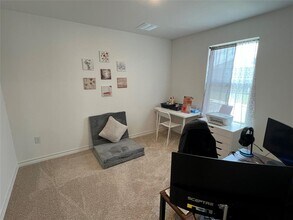 246 Small Seed in Buda, TX - Building Photo - Building Photo