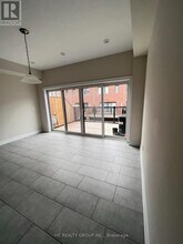 24 Cafaro Ln in Markham, ON - Building Photo - Building Photo