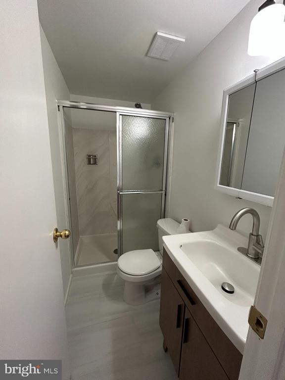 2755 Viking Dr in Herndon, VA - Building Photo - Building Photo