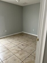 654 Basingstoke Ct in Kissimmee, FL - Building Photo - Building Photo