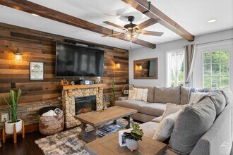 174 Grove School Rd in Catskill, NY - Building Photo - Building Photo