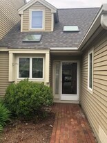 120 Courtyard Ln, Unit 120 in Storrs Mansfield, CT - Building Photo
