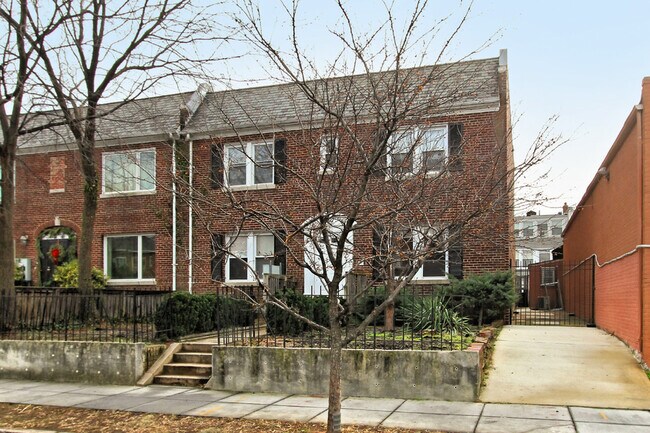 1507 Isherwood St NE-Unit -3 in Washington, DC - Building Photo - Building Photo