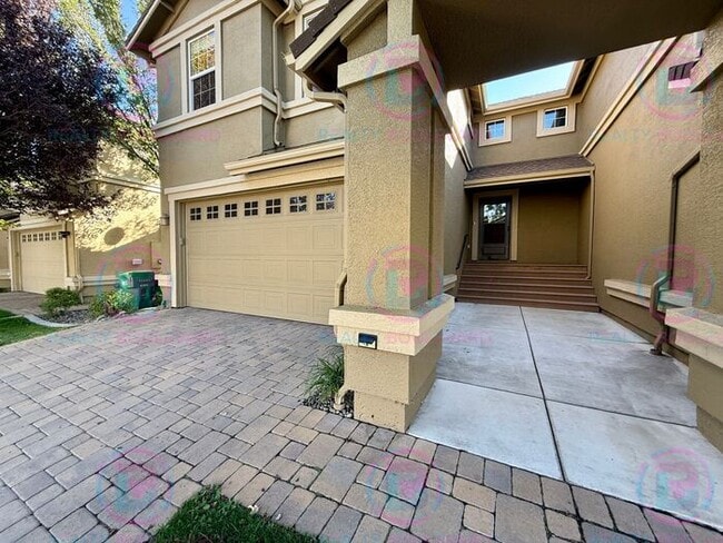 11044 Lamour Ln in Reno, NV - Building Photo - Building Photo