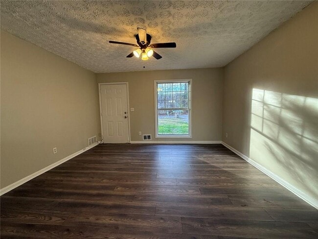 7016 Adel Ln in Riverdale, GA - Building Photo - Building Photo