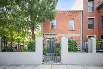1500 10th St NW, Unit 1 in Washington, DC - Foto de edificio - Building Photo