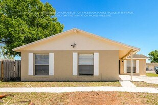 6405 Regatta Ct in Tampa, FL - Building Photo