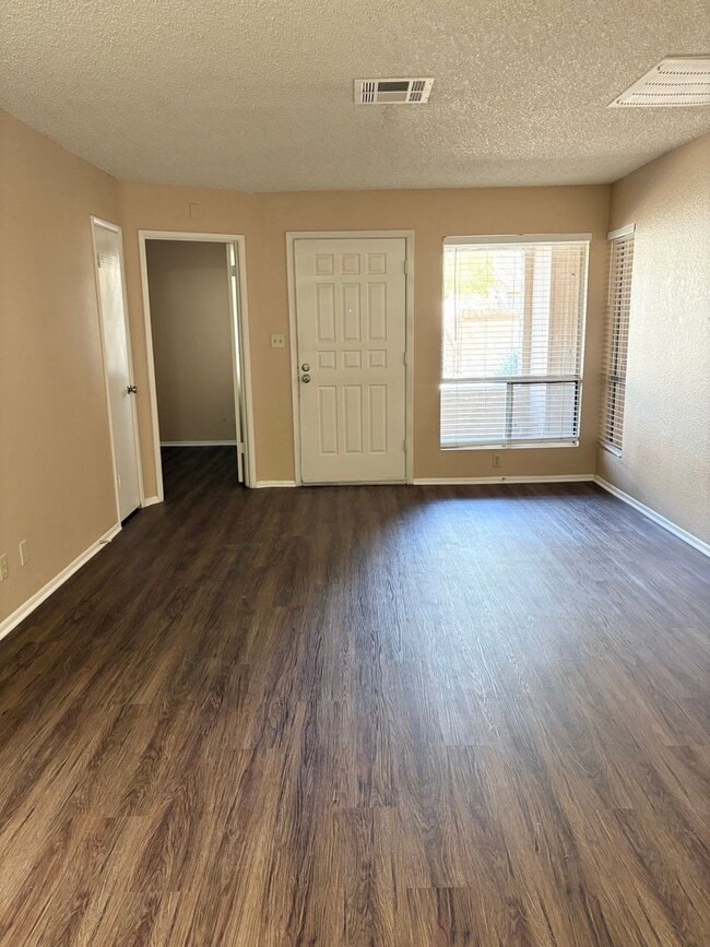 97 N Cooper Rd in Chandler, AZ - Building Photo - Building Photo