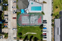 Rock Pointe in Cocoa Beach, FL - Foto de edificio - Building Photo