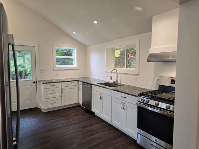 property at 105 Taylor St