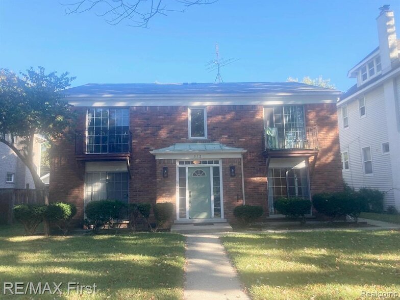 512 W 4th St in Royal Oak, MI - Building Photo